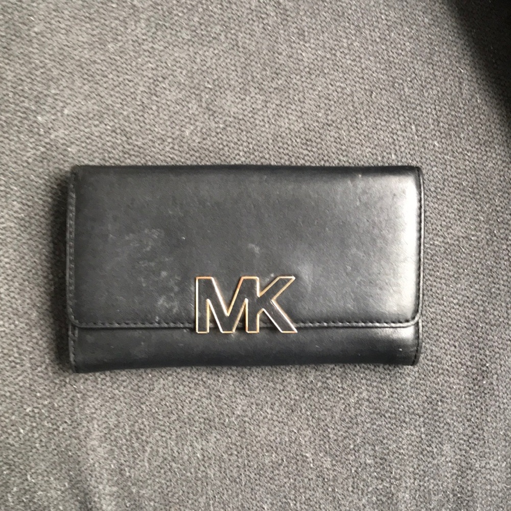 Michale Kors wallet